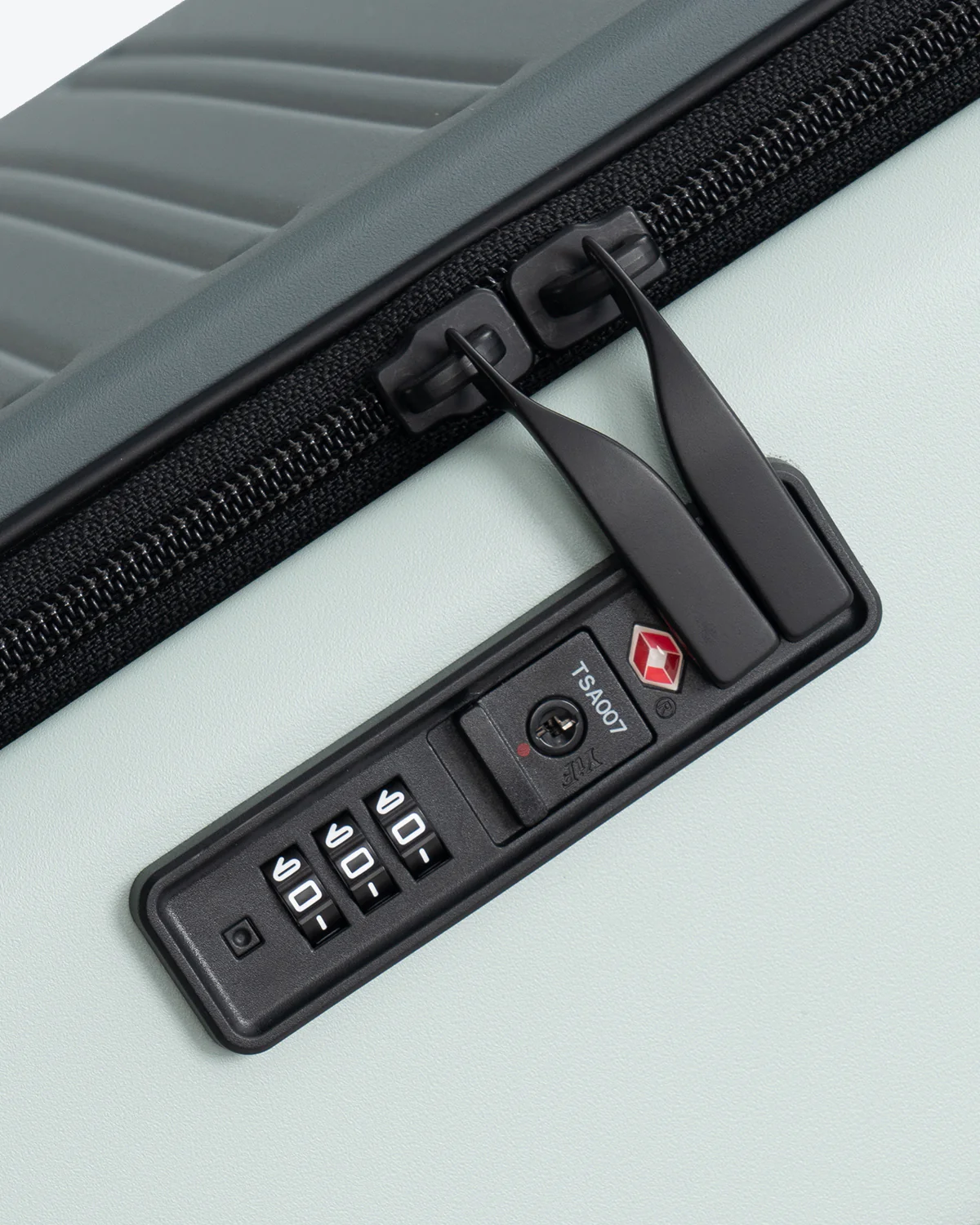 Adventure Check-In 24''/28'' - Image 61