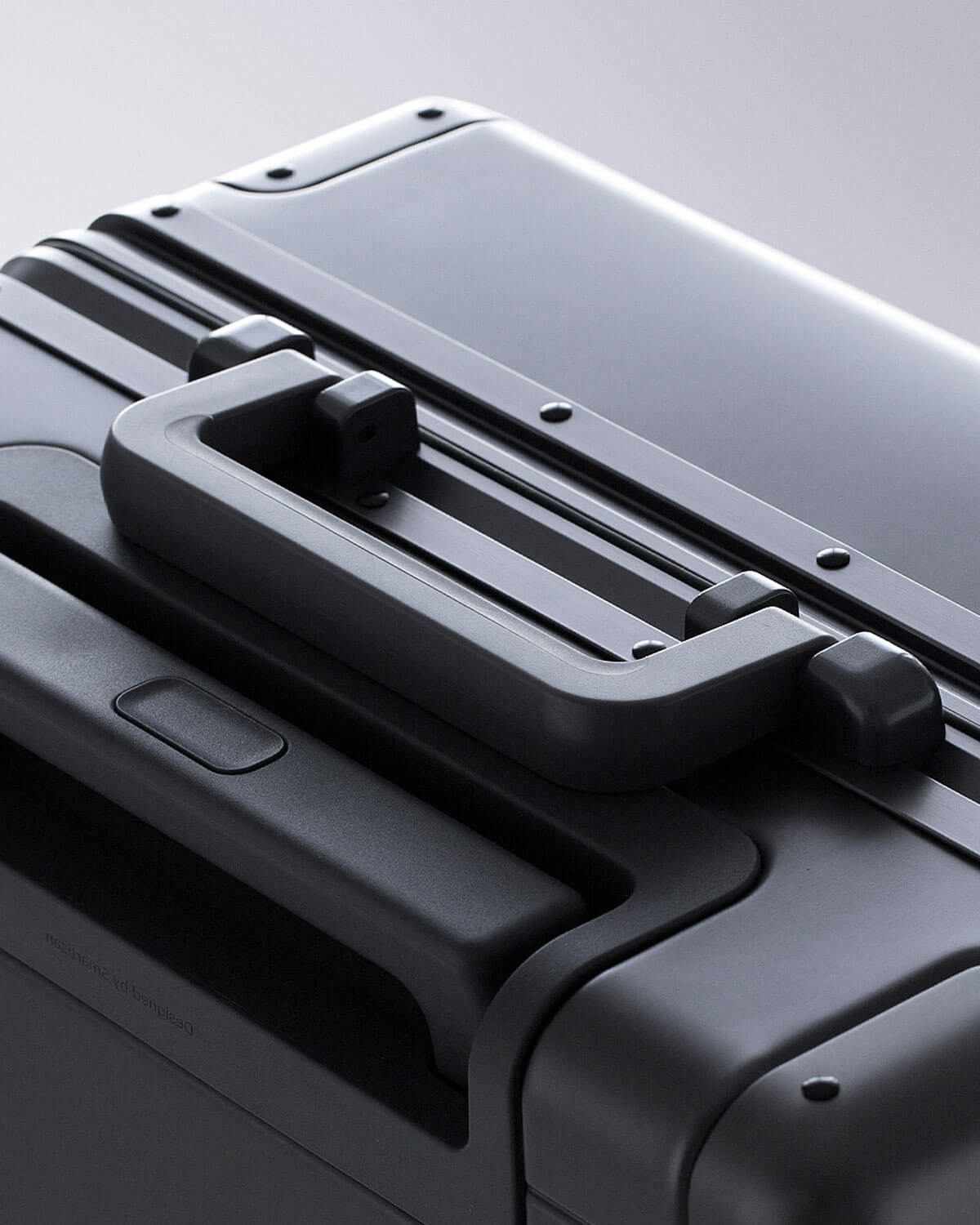 Aluminum Luggage and Atlas Laptop Backpack Set - Image 6
