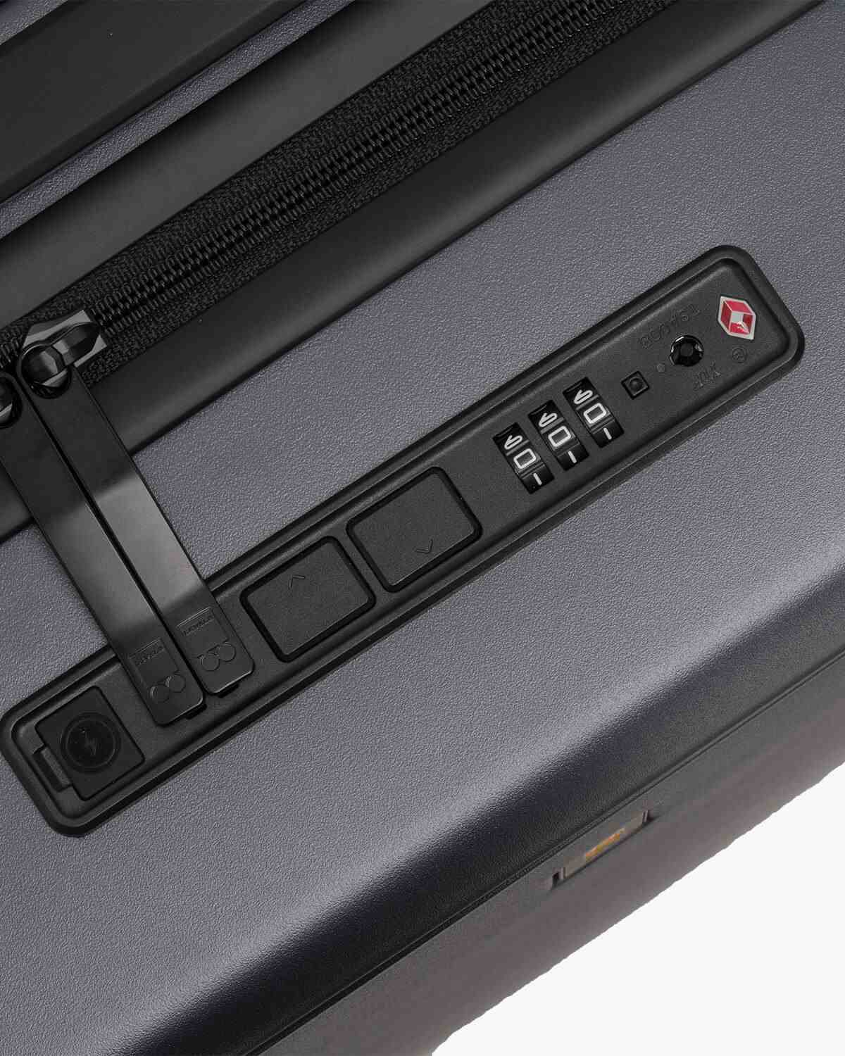 Road Runner Pro Carry-On 20'' - Image 17