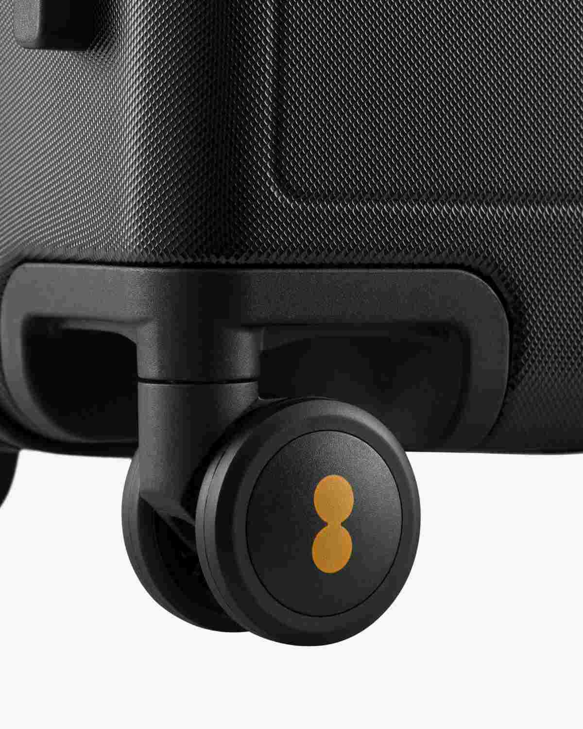 Luminous Textured Carry-On 18''/20'' - Image 37