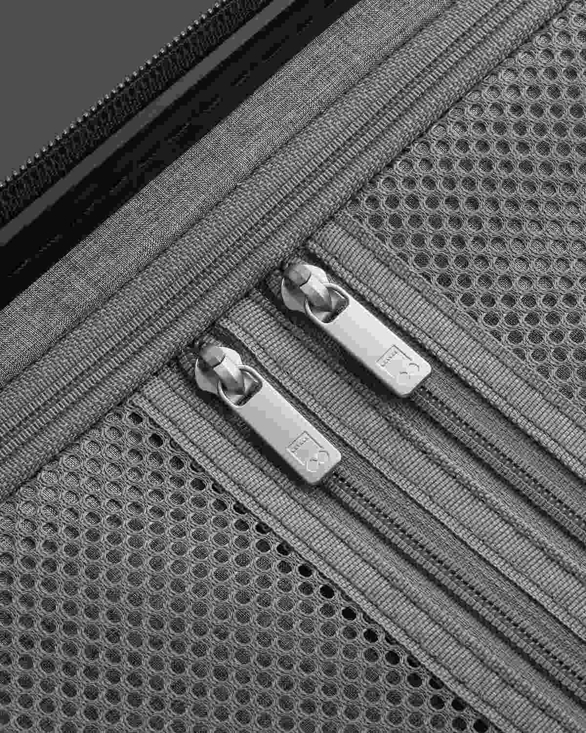 Luminous Large Trunk Luggage 28'' - Image 8