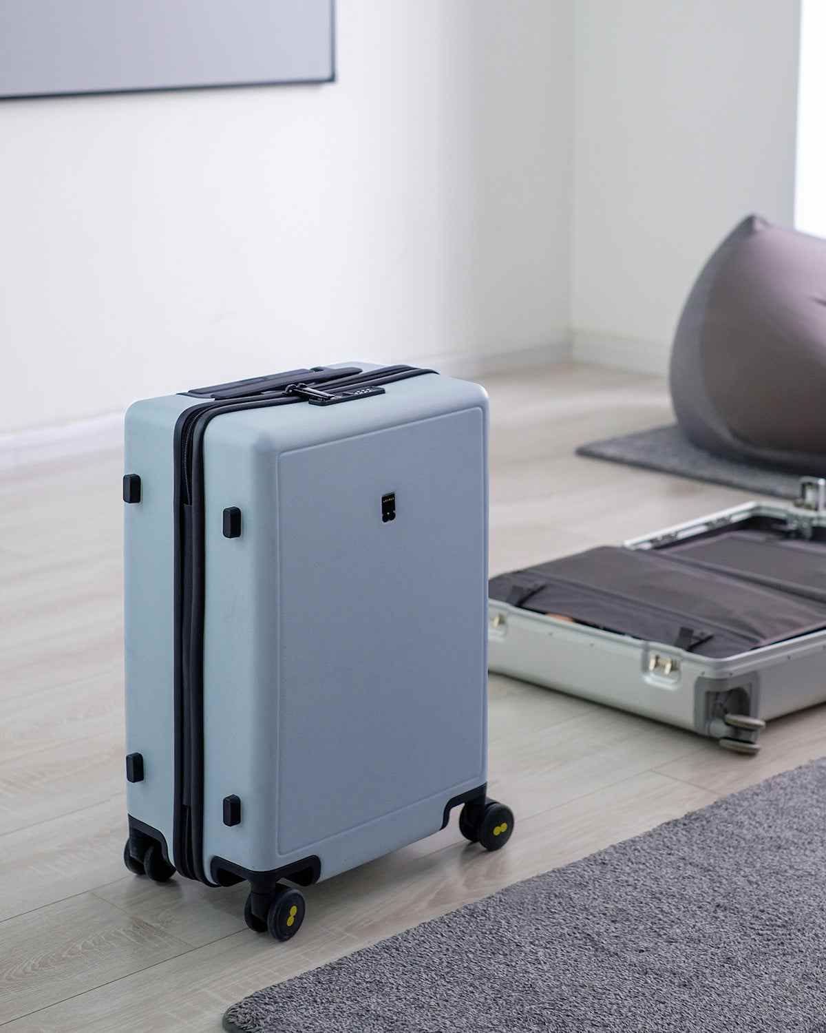 Matte Carry-On Lightblue 20'' - Image 13