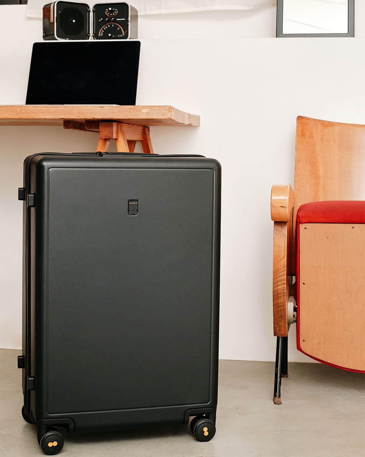 Matte Luggage Set 20'' & 24'' & 28'' - Image 2