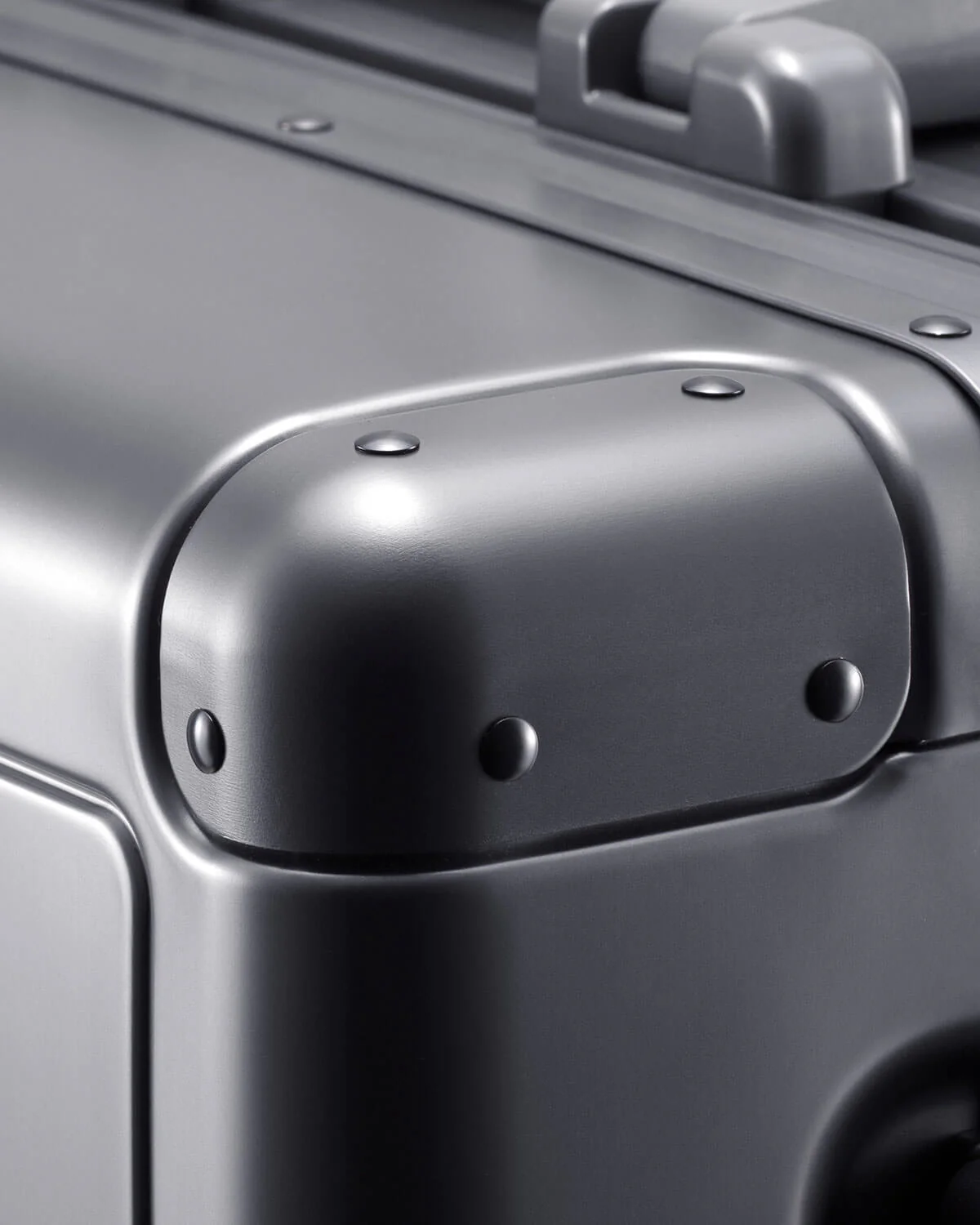 Gibraltar Aluminum Carry-On 20" - Image 16