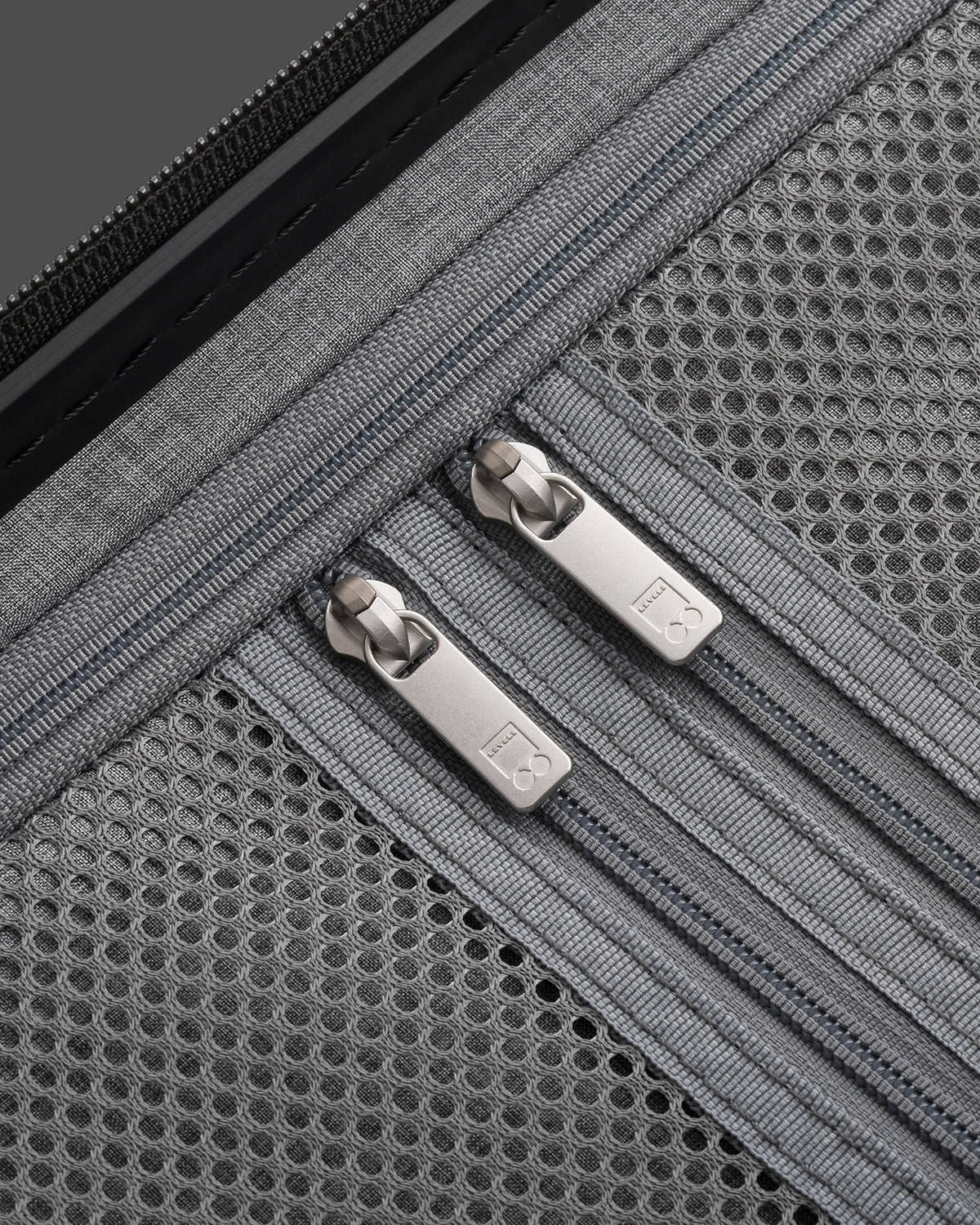 Luminous Textured Luggage Set 20'' & 24'' - Image 10