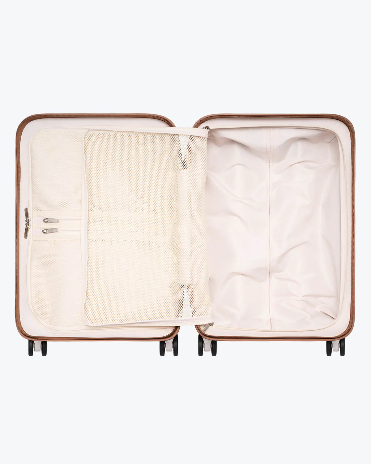 Vintage Check-in 24''& 26'' - Image 36